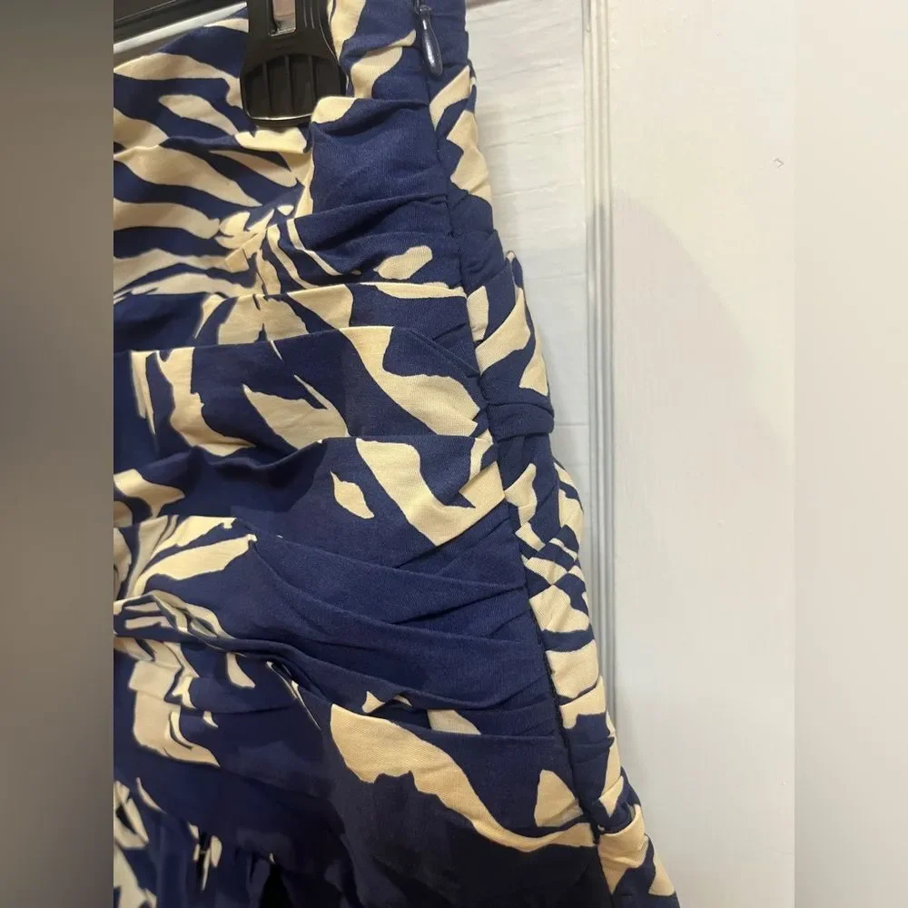 ZARA long skirt in floral print  blue/ivory size M Cotton